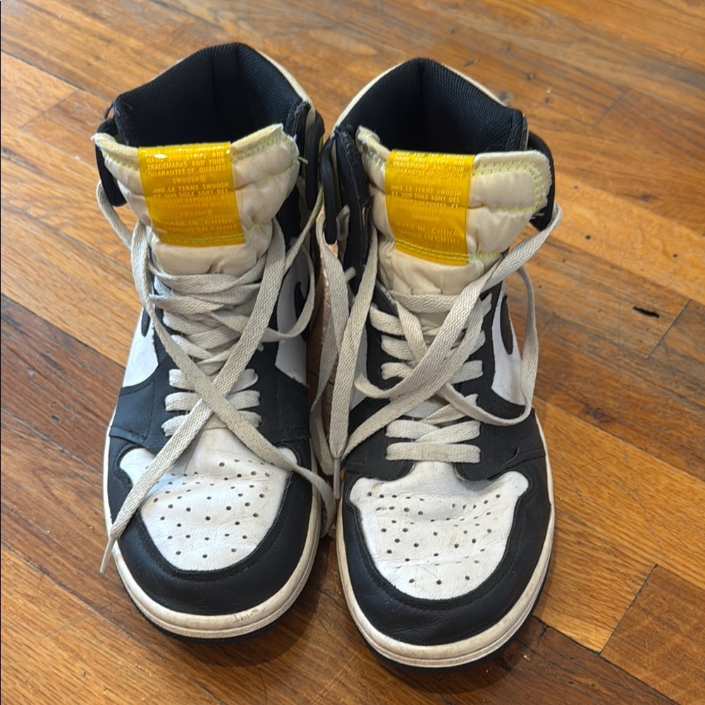 Jordan Sneakers Black White Yellow